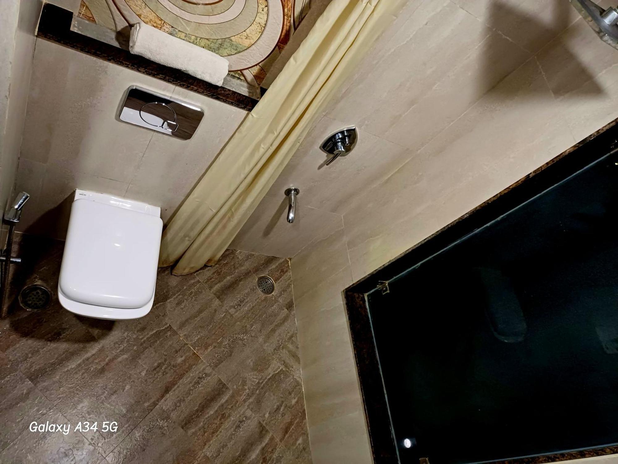 Hotel Suncity Plaza, Sitapura, Джайпур Екстериор снимка