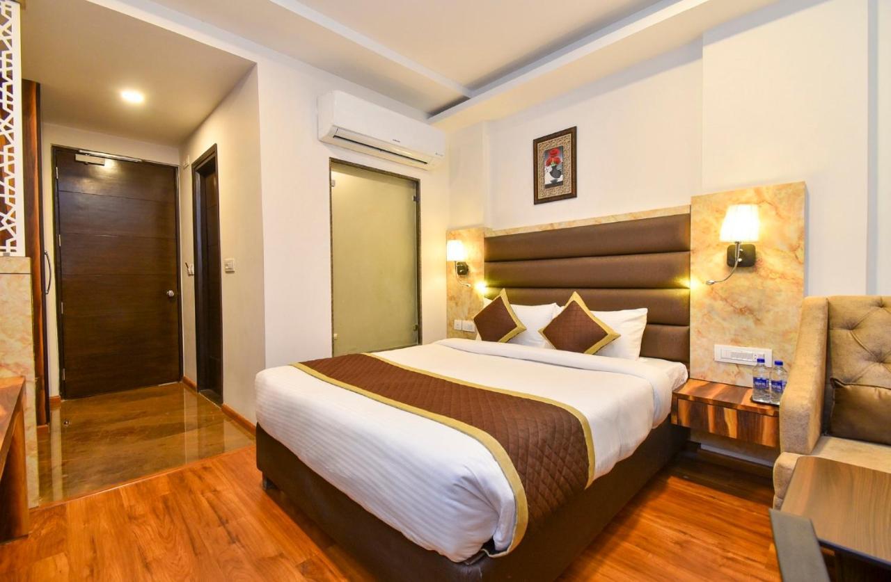 Hotel Suncity Plaza, Sitapura, Джайпур Стая снимка
